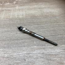 067100 1340   Glow plug Toyota Land Cruiser (FJ40)