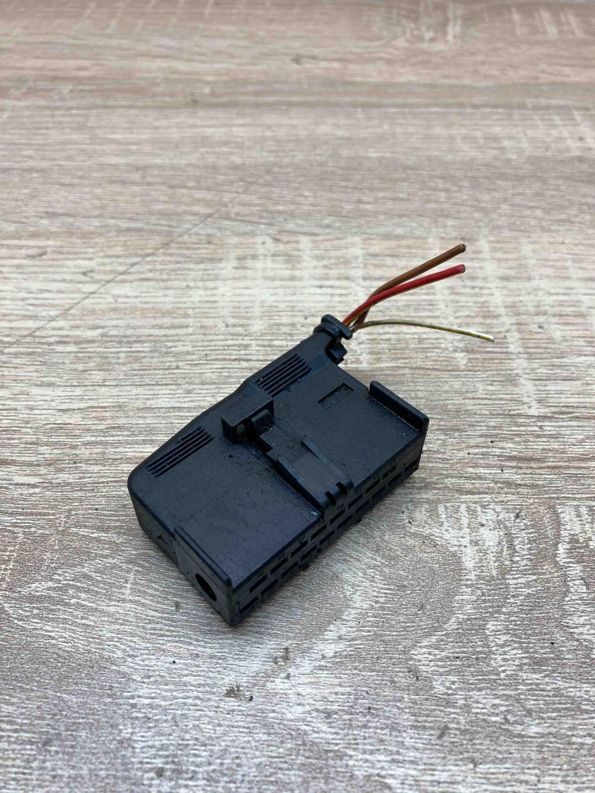 2105450403   Plug wire Mercedes-Benz C W203