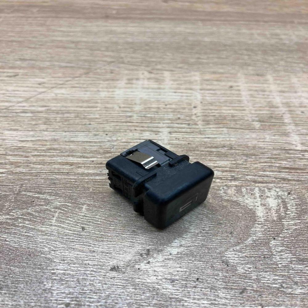 8360828   Central locking switch button BMW 5 E39