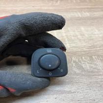 1K0959565F   Wing mirror switch Volvo V70