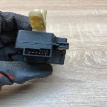 74932F 061202  Air flap motor/actuator Volvo S60