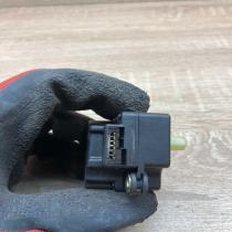 74935F 181002  Air flap motor/actuator Volvo S60