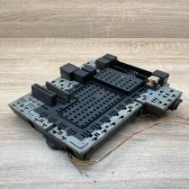 9494673 99W143  Fuse module Volvo S80
