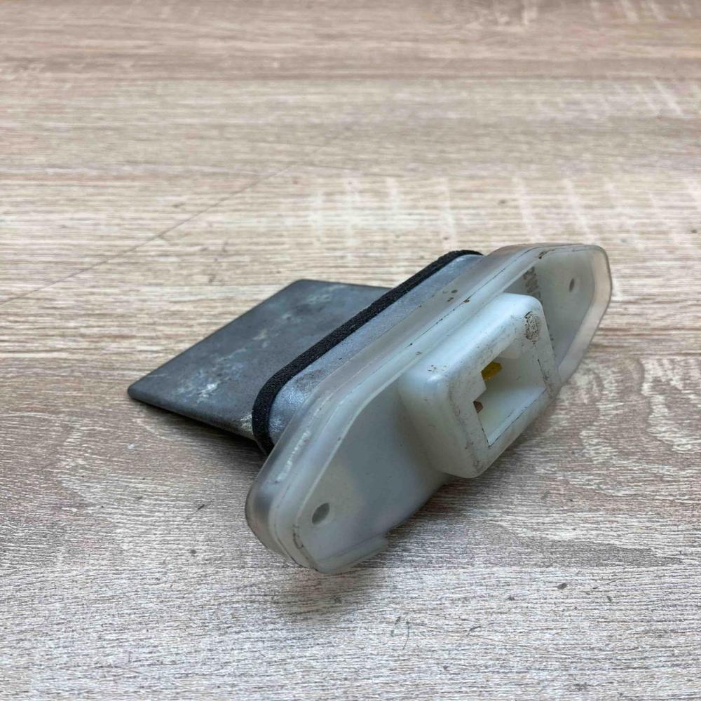 2W600 3K14 2W6003K14  Heater blower motor/fan resistor Nissan X-Trail T30