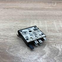 1368769  Speaker Volume Sound control switch BMW 5 E28