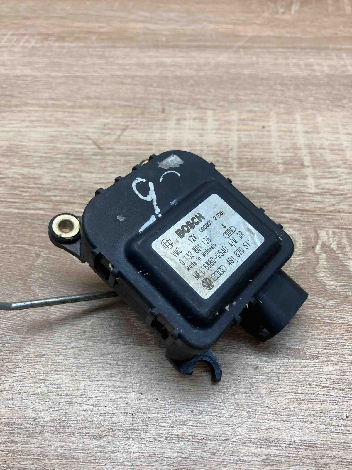 4B1820511 0132801126  Air flap motor/actuator Audi A6 S6 C5 4B