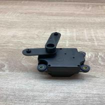 74935D 250401  Air flap motor/actuator Volvo S60