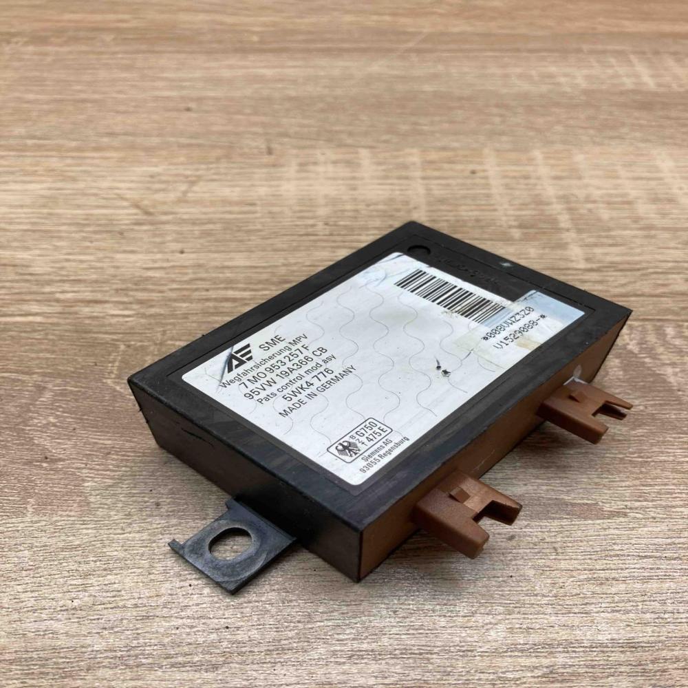 7M0953257F 95VW 19A366 CB 5WK4776 Immobilizer control unit/module Volkswagen Sha
