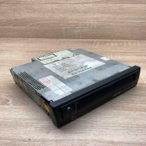 9022 015 69339 1831010  Navigation unit CD/DVD player BMW 7 E38