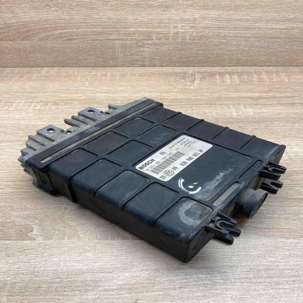 028906021AF 0281001308 3989 Engine control unit/module ECU Volkswagen Golf III