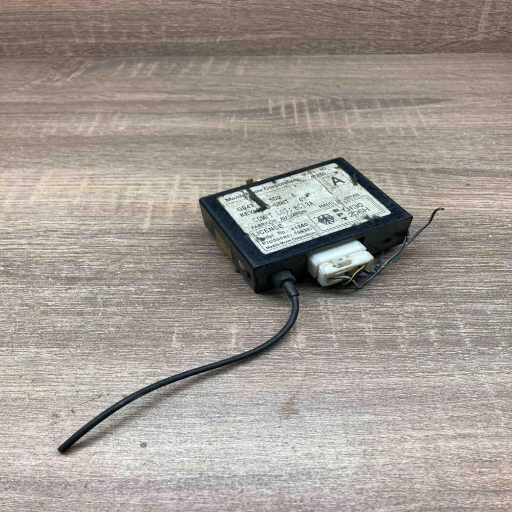 41260 GE4T 8C13A G130 206H Other control units/modules Mazda 626
