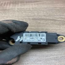 0018209126   Airbag deployment crash/impact sensor Mercedes-Benz C W203