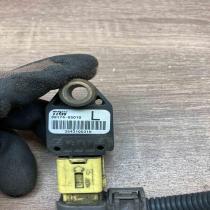 89174 05010 Main  Airbag deployment crash/impact sensor Toyota Avensis T250