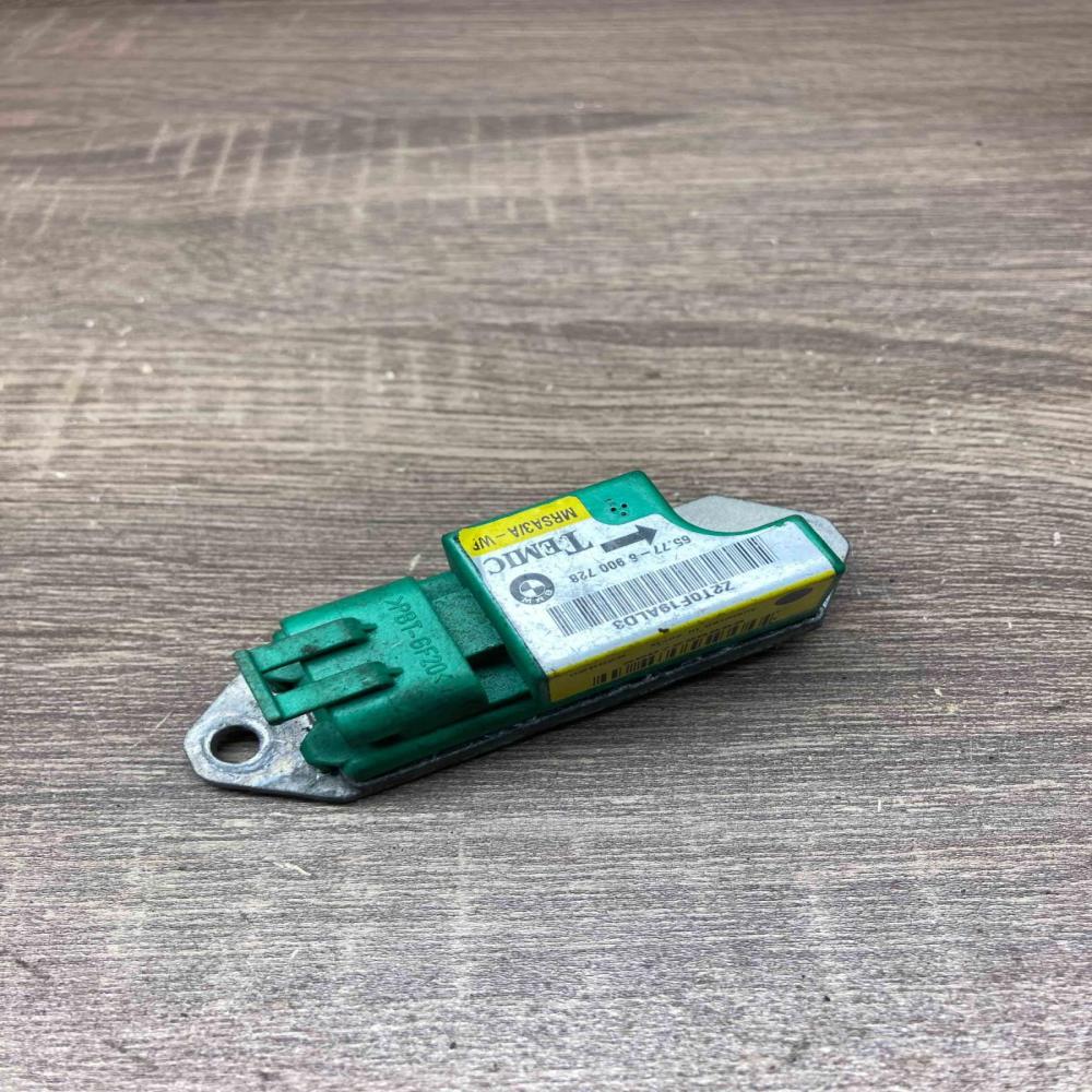 6900728   Airbag deployment crash/impact sensor BMW X5 E53
