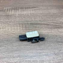 8200529572   Airbag deployment crash/impact sensor Renault Clio III