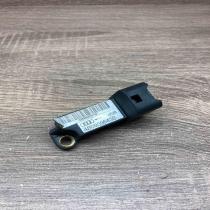4B0959643B Used  Airbag deployment crash/impact sensor Audi A6 S6 C5 4B