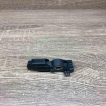 31264395   Airbag deployment crash/impact sensor Volvo V70