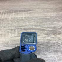 9W83 14A686 AA 30775522  Airbag deployment crash/impact sensor Volvo S40