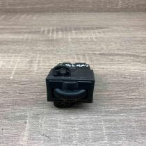 0X020 PP GF10  Headlight level height control switch Mitsubishi Galant
