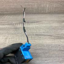YXL 100100 5 02 00  Tailgate/boot open switch button Rover 75