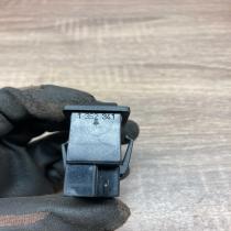 1362341   Windscreen/window heater switch Volvo 940