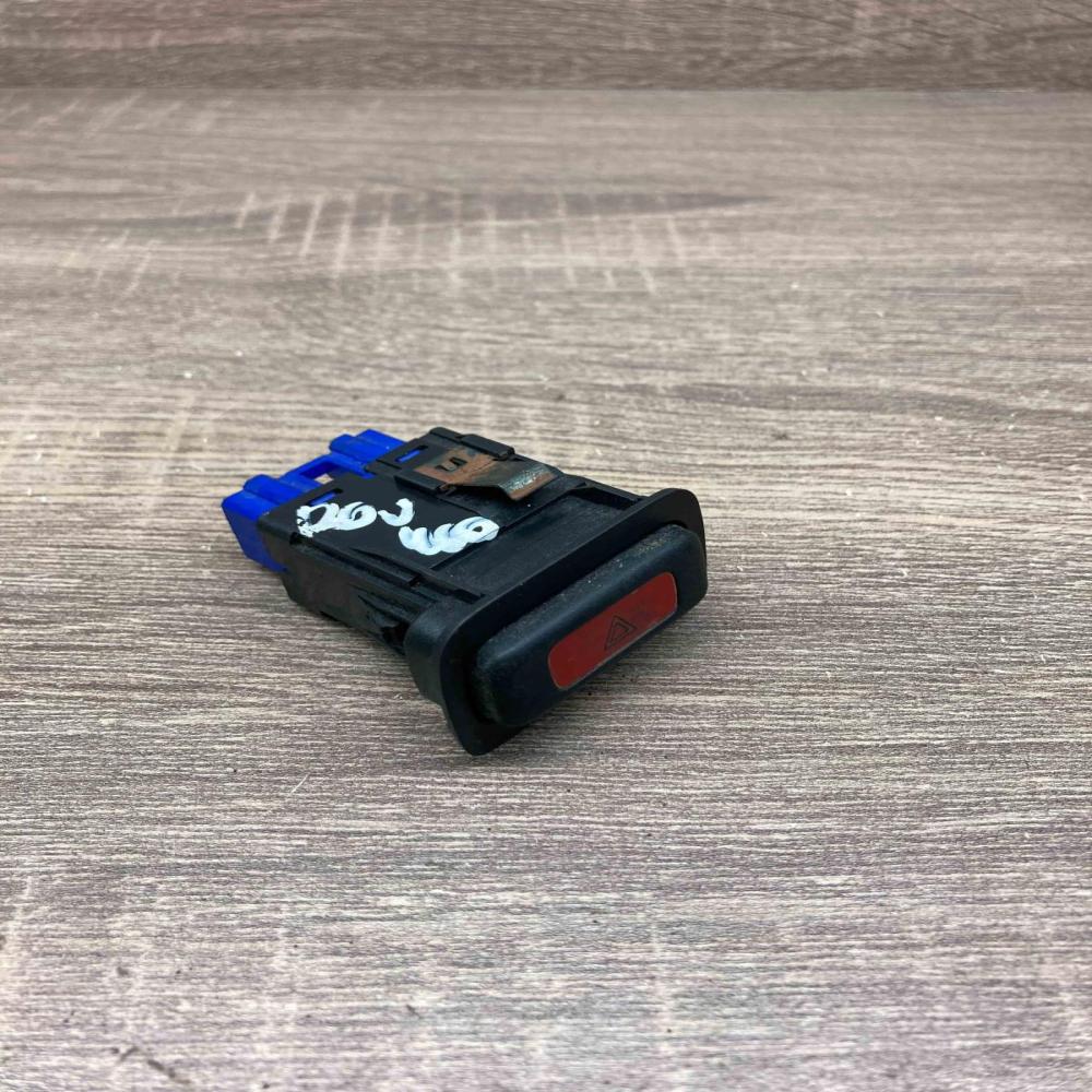 50367   Hazard light switch Rover 45