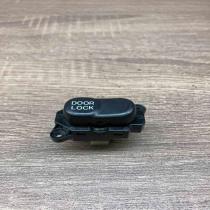 956 21G4N   Central locking switch button Mazda 323 F