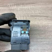 ST3A 50366 50392  Windscreen/window heater switch Rover 45