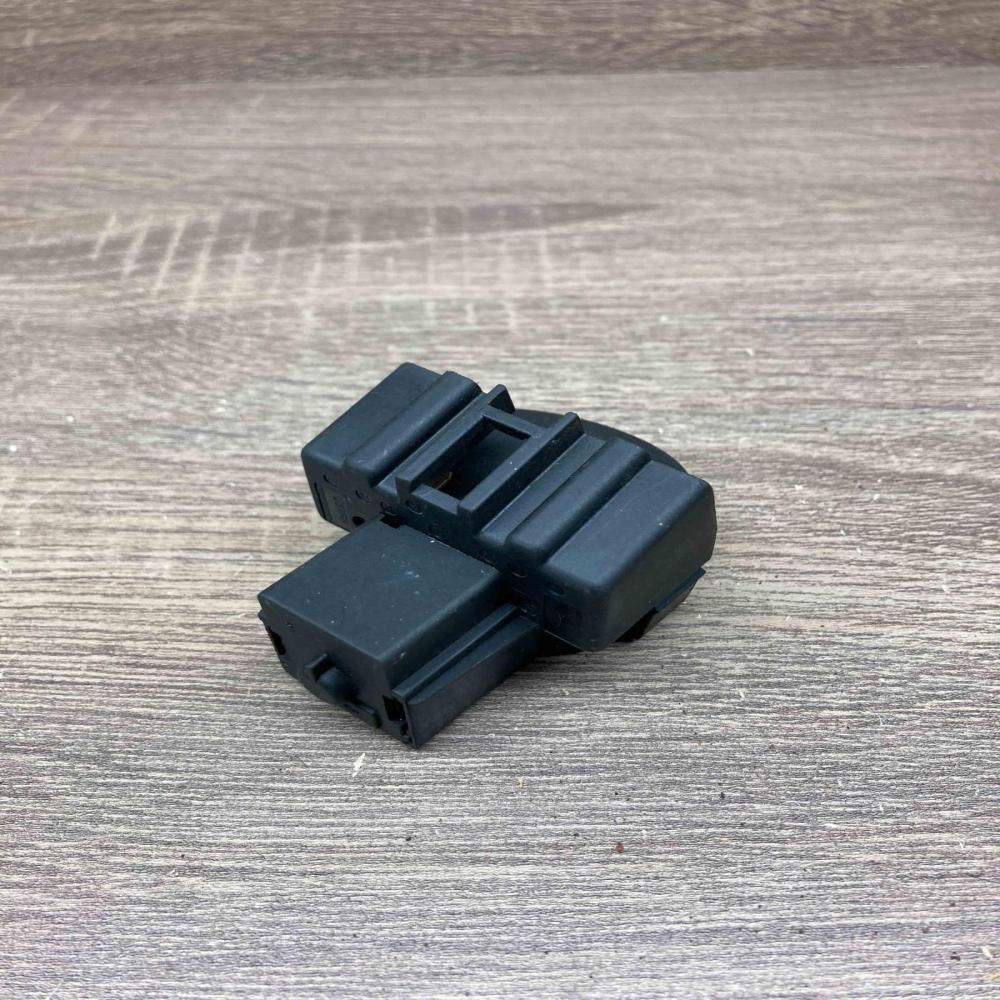 98AB 11572 AF   Ignition lock Ford Focus