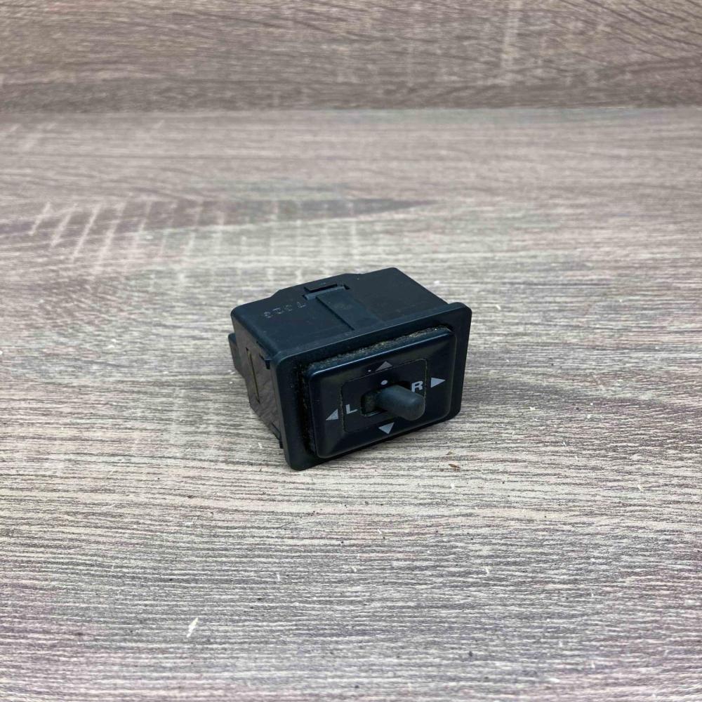 2775 Switch   Wing mirror switch Mitsubishi Eclipse