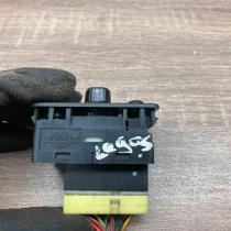 512Y   Wing mirror switch Nissan Laurel