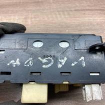 5001   Hazard light switch Mitsubishi Space Wagon
