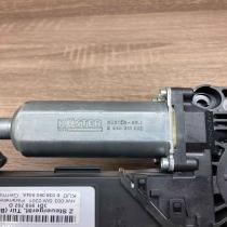 3D1959702D E840311002  Front door window regulator motor Volkswagen Phaeton