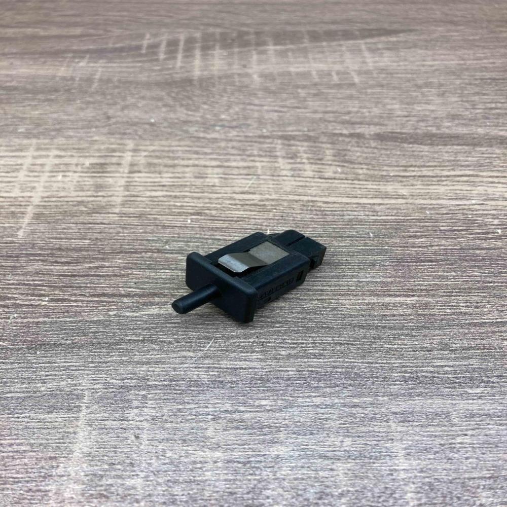 1378287   Sensor BMW 5 E39