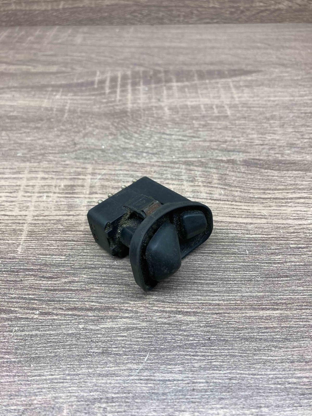 1369331 03830700  Wing mirror switch BMW 3 E36