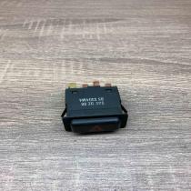 1381176 S304 M4  Hazard light switch BMW 3 E30