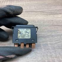 1381176 S304 M4  Hazard light switch BMW 3 E30