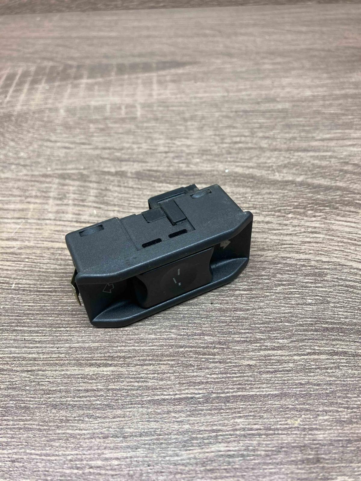 6942068   Sunroof switch BMW 7 E65 E66