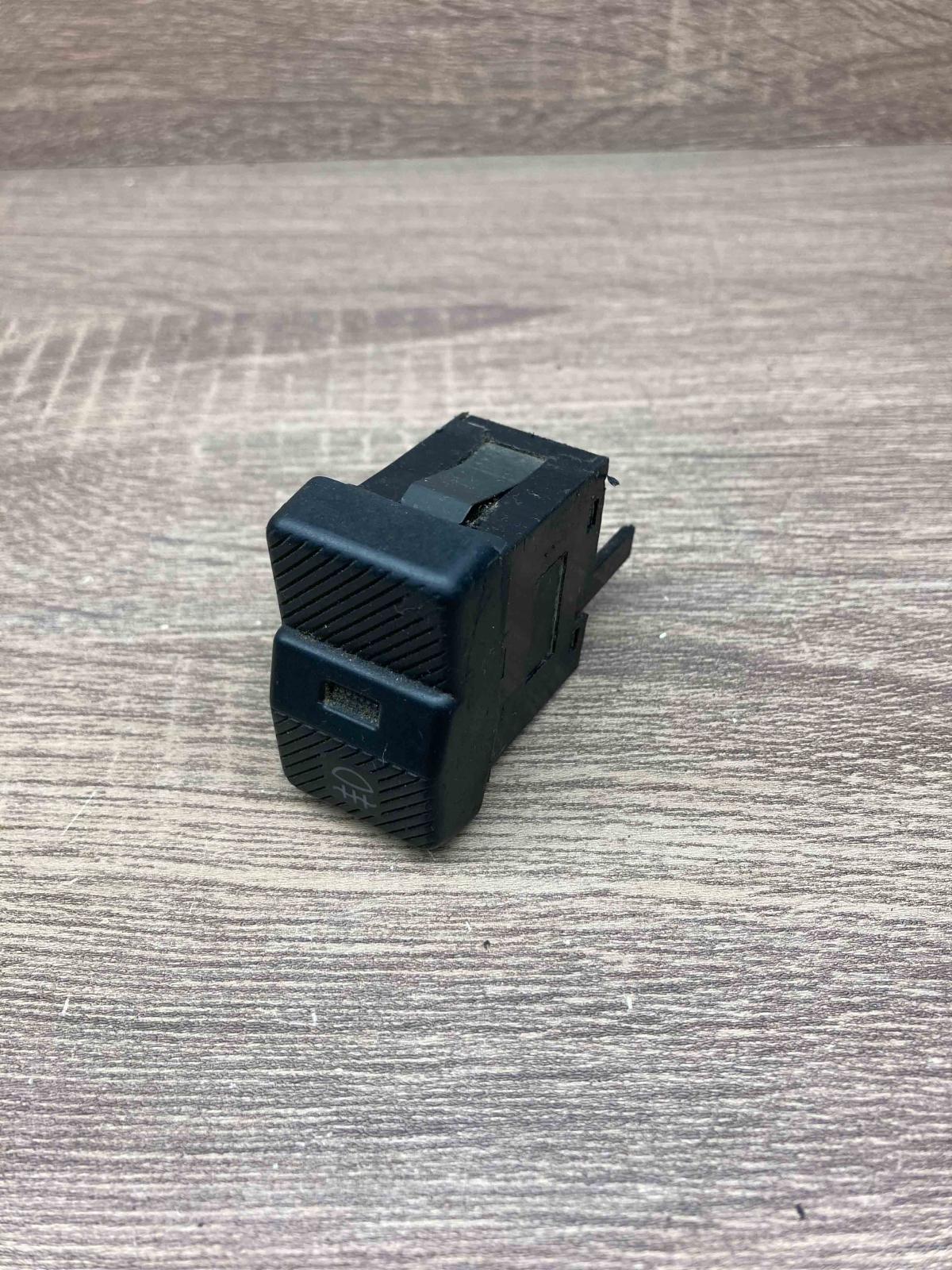 535941535   Fog light switch Volkswagen Transporter - Caravelle T4