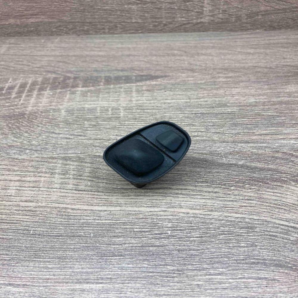 1369331 03830700  Wing mirror switch BMW 3 E30