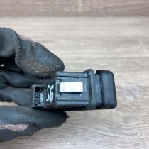 8350947   Hazard light switch BMW 5 E39