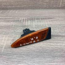 220902   Front fender indicator light Subaru Legacy