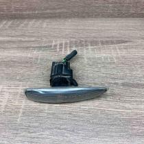 8658945   Front fender indicator light Volvo S60