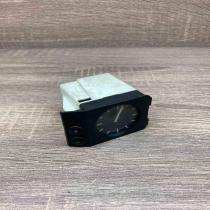 1387414 62 13  Clock BMW 3 E36