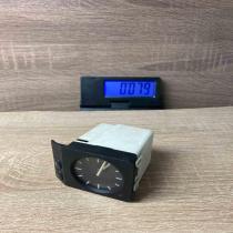1387414 62 13  Clock BMW 3 E36