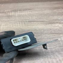 85969 20040 068900 1781  Other control units/modules Mitsubishi Carisma