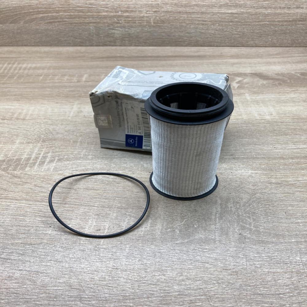 A5410100080 005610000  Oil filter cover Mercedes-Benz Actros