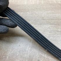 1303613   Alternator belt Ford Escort