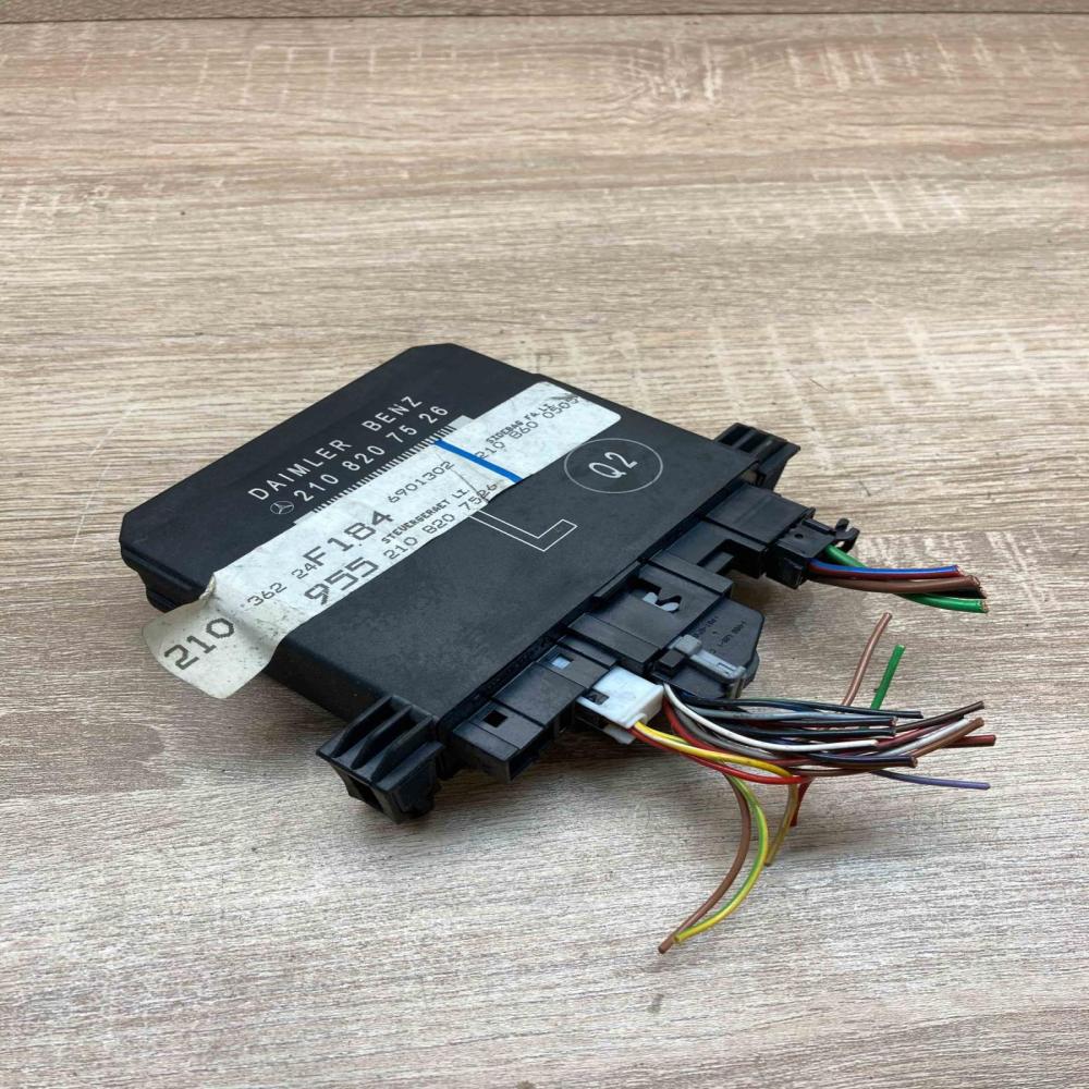2108207526 L  Door central lock control unit/module Mercedes-Benz E W210