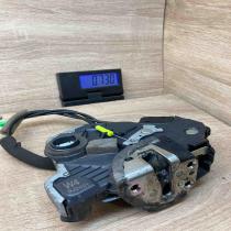 A046693 W4 9J2021  Rear door lock Toyota Avensis T270